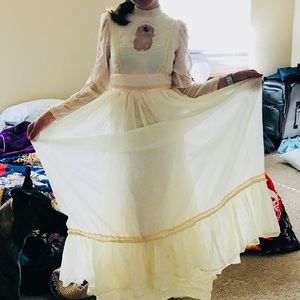 Gunne Sax by Jessica McClintock, original 1970’s vintage, in mint condition